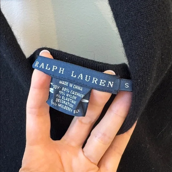 Ralph Lauren Black Halter Keyhole Neck Top - Picture 3 of 3